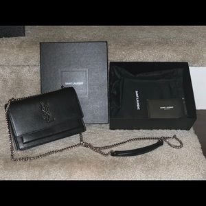 Lovely & gorgeous YSL crossbody!! *SOLD*